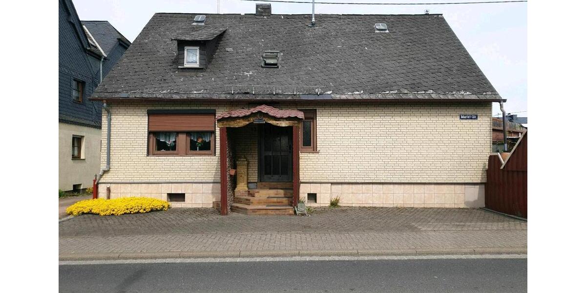 Einfamilienhaus Langenfeld (Rheinland) - 6 Zimmer, 150 m&sup2;, 199.000&euro; | Angebot:26635910