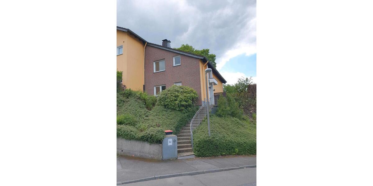 Doppelhaushälfte Remscheid Lüttringhausen - 3 Zimmer, 110 m&sup2;, 1.250&euro; | Angebot:26492599