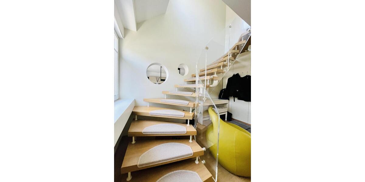 Maisonettenwohnung Düsseldorf Düsseltal - 5 Zimmer, 224 m&sup2;, 5.000&euro; | Angebot:24526472