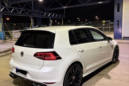 VW Golf 130.000 km 22.500 &euro; Düsseldorf 40231