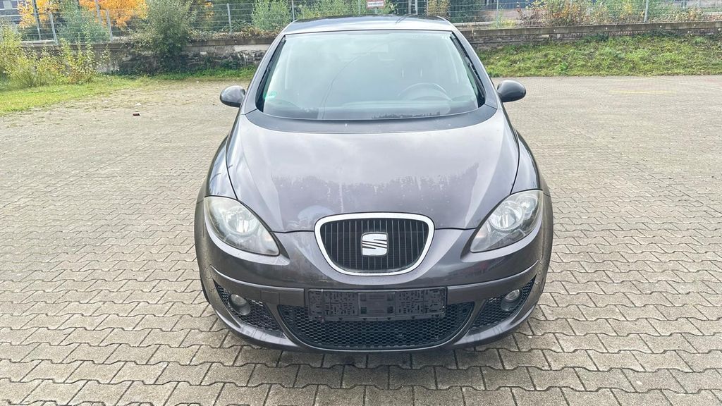 Seat Toledo 237.268 km 999 &euro; Radevormwald 42477