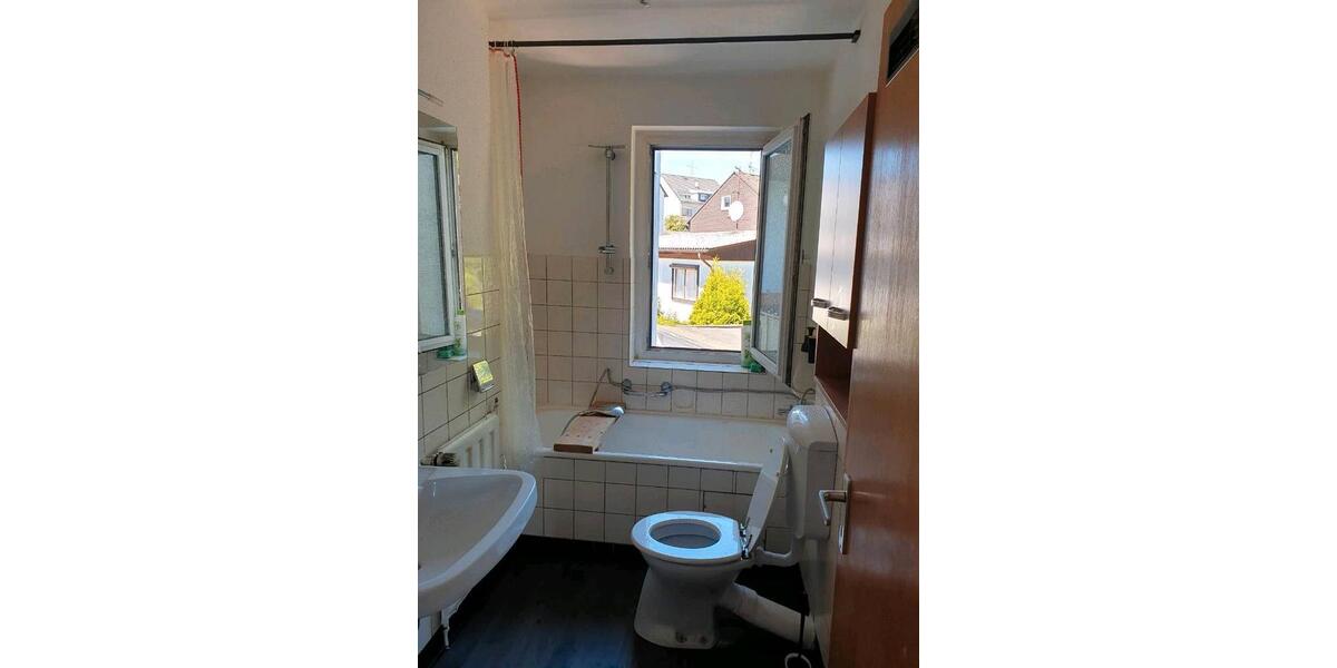 Etagenwohnung Remscheid Reinshagen - 2 Zimmer, 45 m&sup2;, 300&euro; | Angebot:26613610