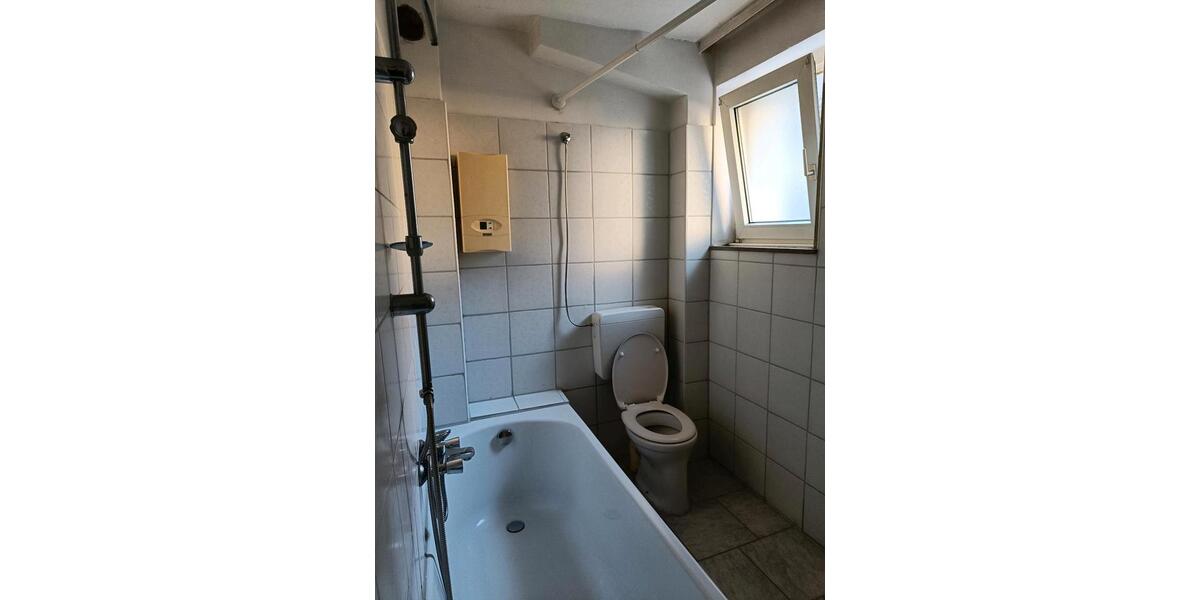 Erdgeschoßwohnung Solingen Mitte - 1 Zimmer, 45 m&sup2;, 570&euro; | Angebot:25343061