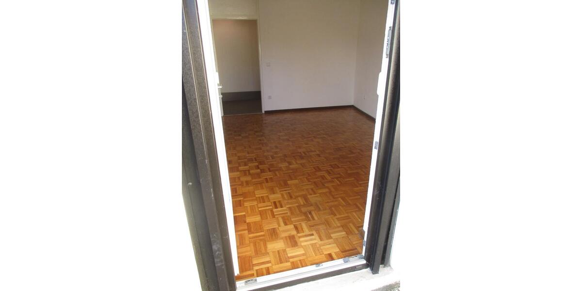 Erdgeschoßwohnung Wuppertal Gemarkung Langerfeld - 1 Zimmer, 32 m&sup2;, 320&euro; | Angebot:26635302