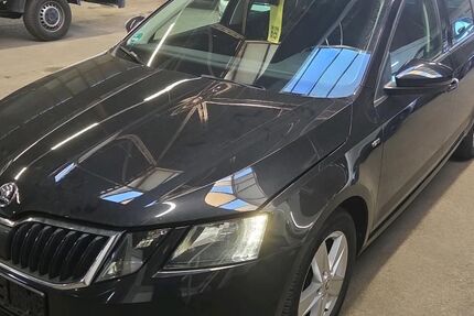 Skoda Octavia 124.762 km 13.829 &euro; Hilden 40721