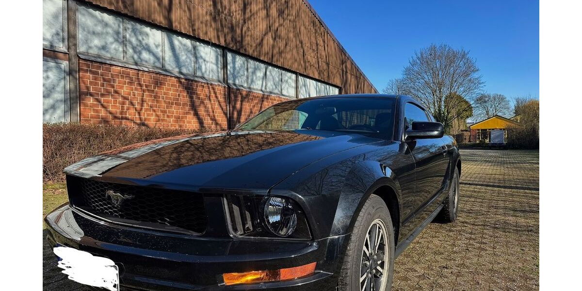 Ford Mustang 79.000 km 11.800 &euro; Düsseldorf 40210