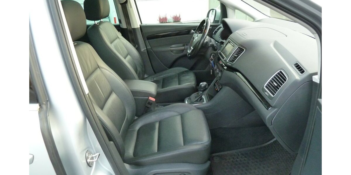 VW Sharan 2.0 TDI DSG Panorama Navi Leder 7 Sitze + 175.000 km 17.900 &euro; Ratingen 40885