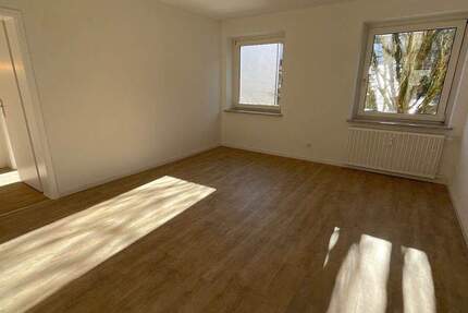 Zimmer Wuppertal Barmen - 4 Zimmer, 94 m&sup2;, 759&euro; | Angebot:25701008