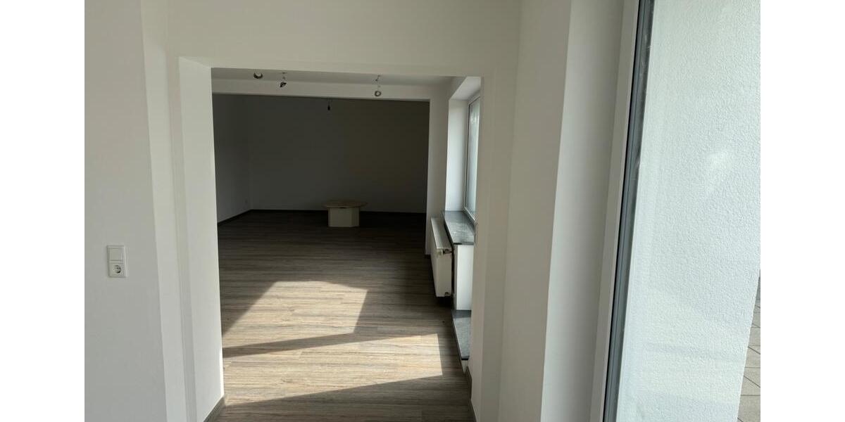 Erdgeschoßwohnung Ennepetal - 3 Zimmer, 110 m&sup2;, 840&euro; | Angebot:26636772
