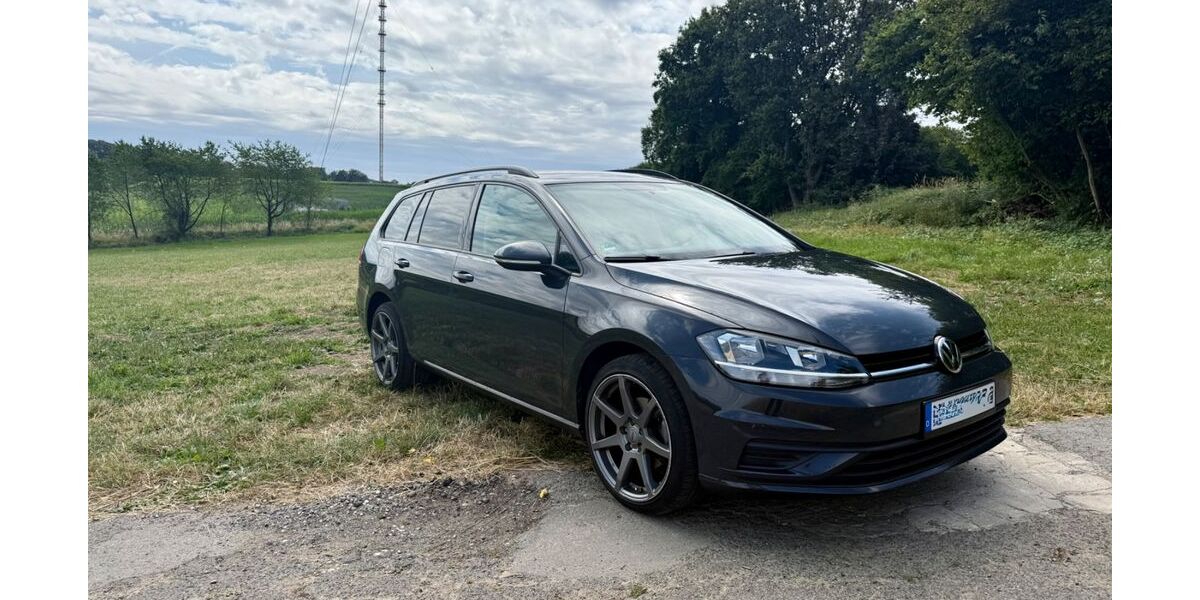 VW Golf 125.891 km 10.990 &euro; Velbert 42555