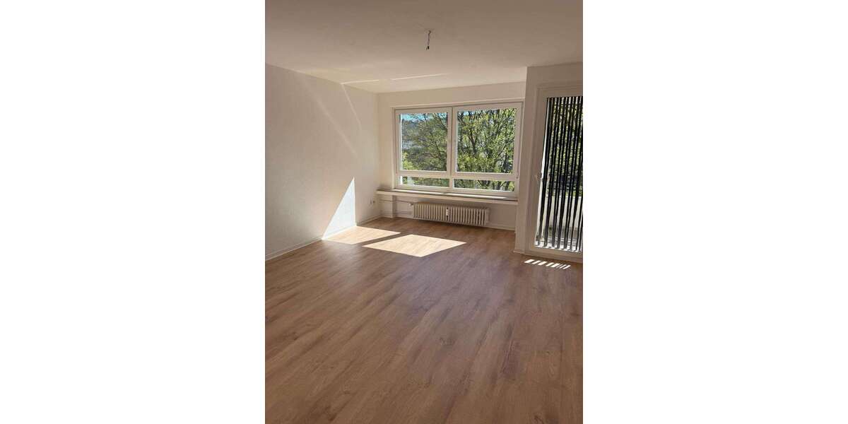 Etagenwohnung Wuppertal Unterbarmen - 3 Zimmer, 76 m&sup2;, 700&euro; | Angebot:27079411