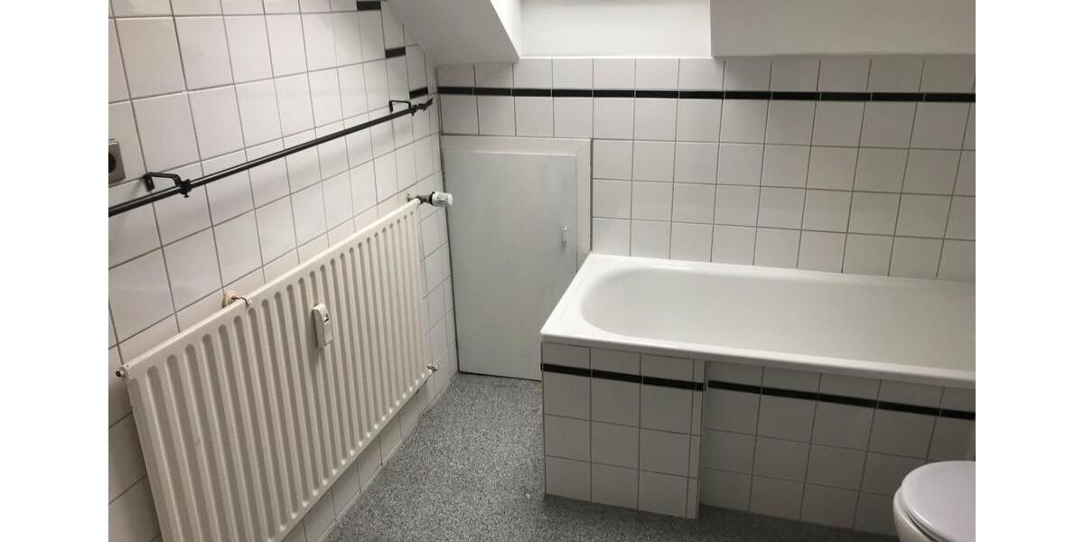 Dachgeschoßwohnung Wuppertal Brill - 2 Zimmer, 45 m&sup2;, 99.000&euro; | Angebot:26033193