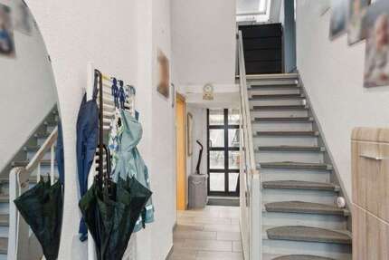 Haus Düsseldorf Stadtbezirk 9 - 4 Zimmer, 117 m&sup2;, 450.000&euro; | Angebot:25892056