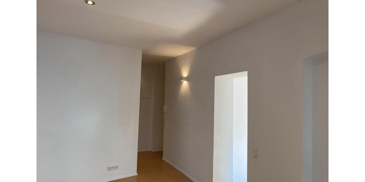 Etagenwohnung Solingen Central - 2 Zimmer, 63 m&sup2;, 198.000&euro; | Angebot:24877517