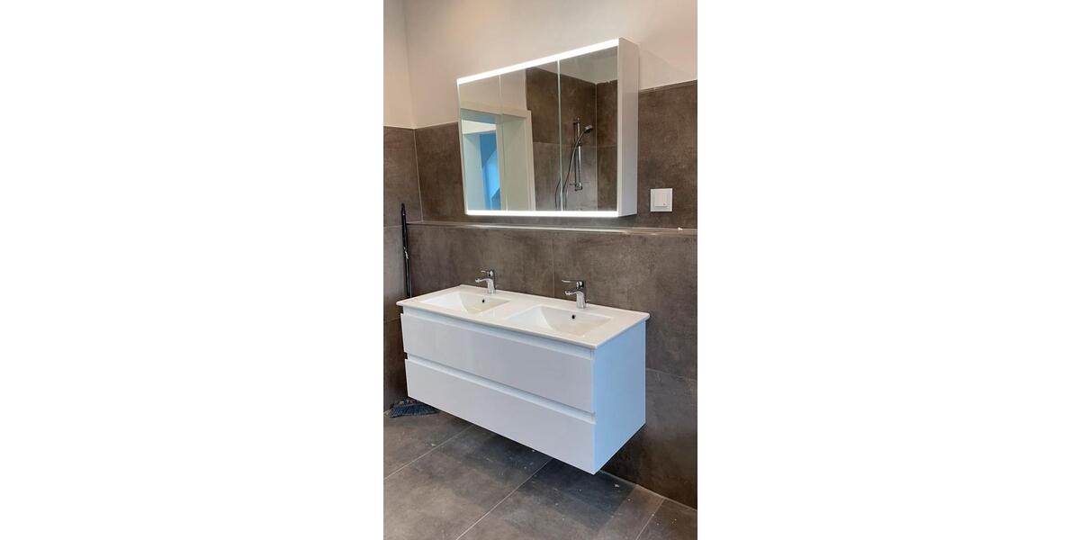 Dachgeschoßwohnung Mülheim an der Ruhr Broich - 2 Zimmer, 82 m&sup2;, 705&euro; | Angebot:26626173