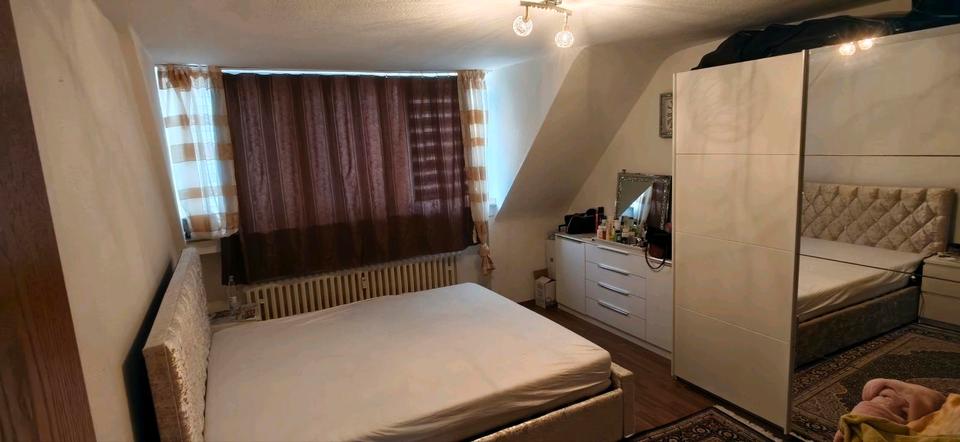 Etagenwohnung Essen Stadtbezirk VI - 3 Zimmer, 75 m&sup2;, 570&euro; | Angebot:26036374