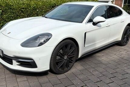 Porsche Panamera 182.000 km 34.900 &euro; Solingen 42657