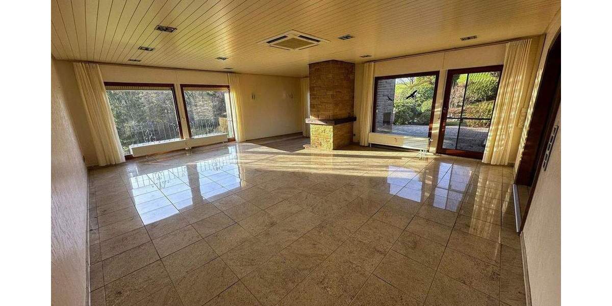 Bungalow Solingen Gräfrath - 6 Zimmer, 236 m&sup2;, 675.000&euro; | Angebot:25755949