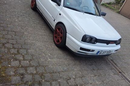 VW Golf 295.162 km 3.700 &euro; Remscheid 42899