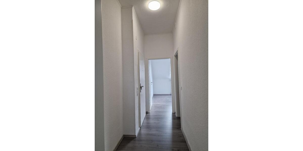 Dachgeschoßwohnung Essen Stadtbezirk IV - 2 Zimmer, 41 m&sup2;, 500&euro; | Angebot:26560399