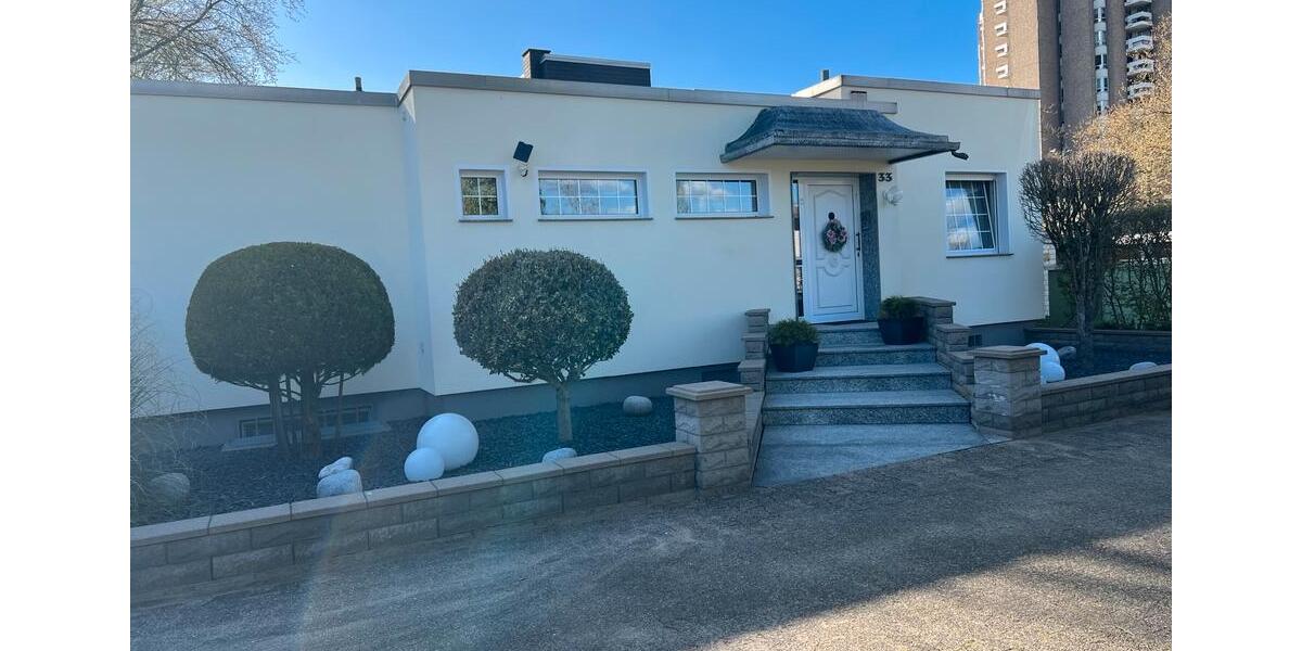 Bungalow Gelsenkirchen Gelsenkirchen-Mitte - 8 Zimmer, 270 m&sup2;, 2.150&euro; | Angebot:26107848