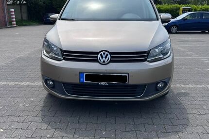 VW Touran 203.000 km 6.300 &euro; Haan 42781