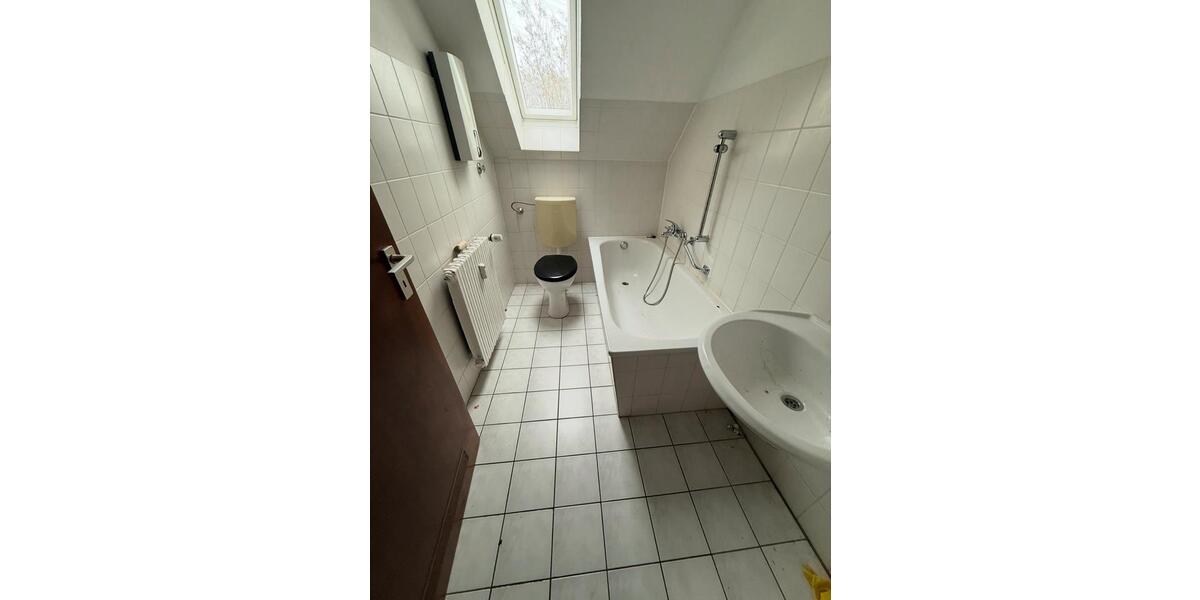 Dachgeschoßwohnung Essen Stadtbezirk IV - 3 Zimmer, 75 m&sup2;, 785&euro; | Angebot:26491263