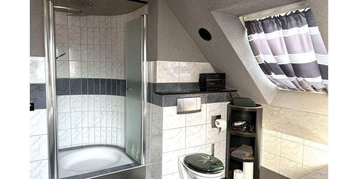 Einfamilienhaus Hilden Kalstert - 3 Zimmer, 125 m&sup2;, 595.000&euro; | Angebot:25772600