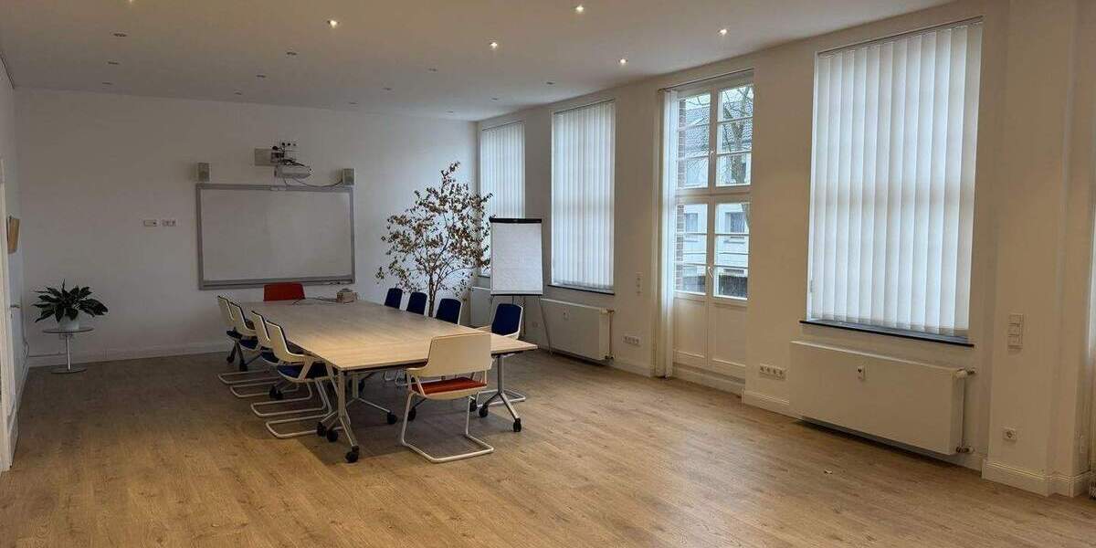 Gewerbeobjekt Hagen Hochschulviertel - 8 Zimmer, 371 m&sup2;, 3.700&euro; | Angebot:25799404