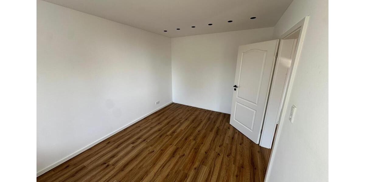 Etagenwohnung Wuppertal Elberfeld - 2 Zimmer, 68 m&sup2;, 880&euro; | Angebot:25931844