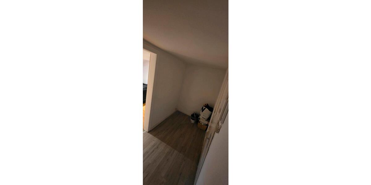 Dachgeschoßwohnung Essen Stadtbezirk III - 2.5 Zimmer, 55 m&sup2;, 480&euro; | Angebot:25872753