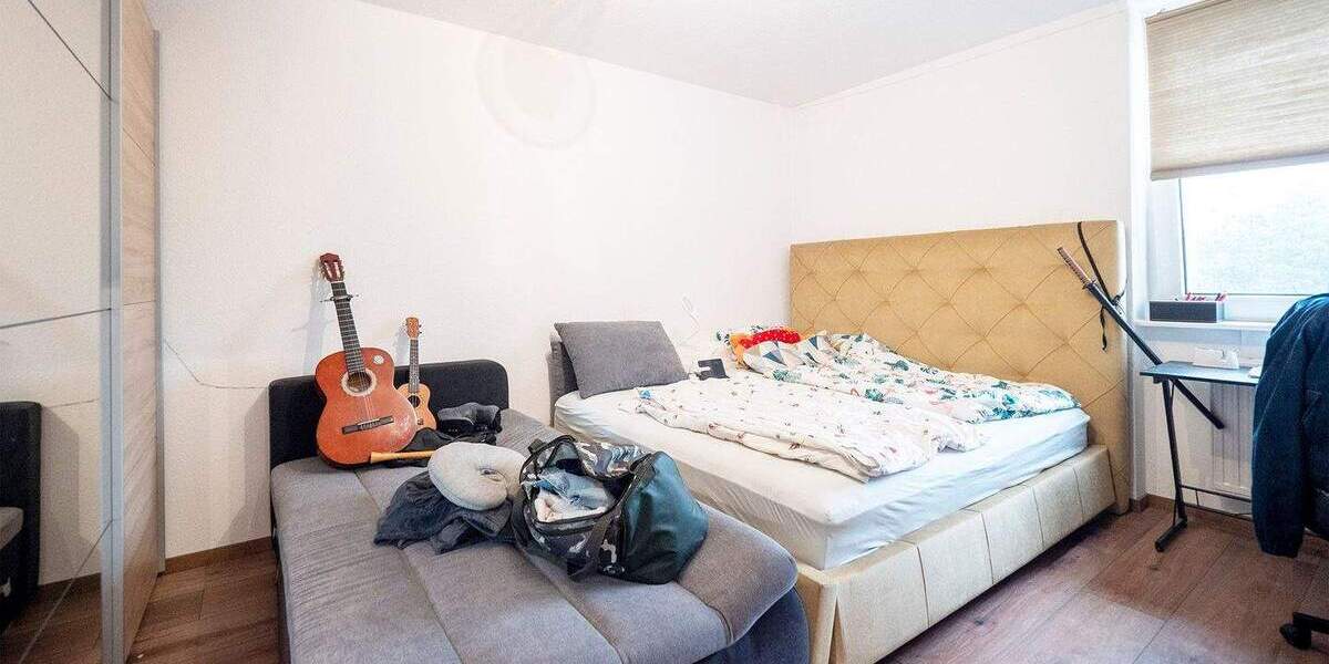 Etagenwohnung Düsseldorf Garath - 3 Zimmer, 82 m&sup2;, 220.000&euro; | Angebot:25682998