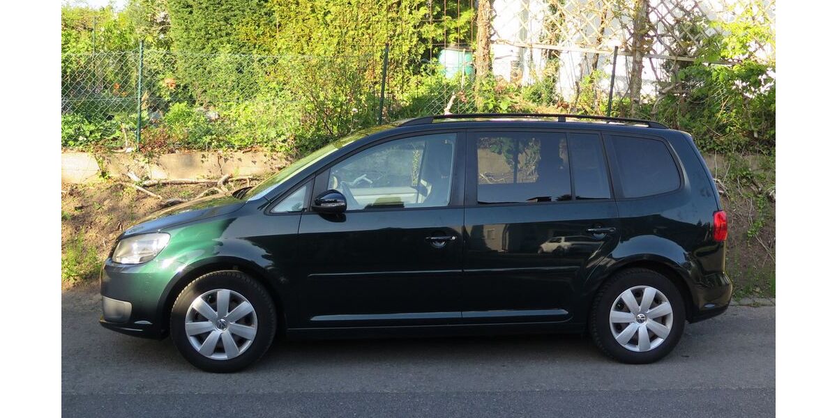 VW Touran 212.000 km 5.555 &euro; Odenthal 51519