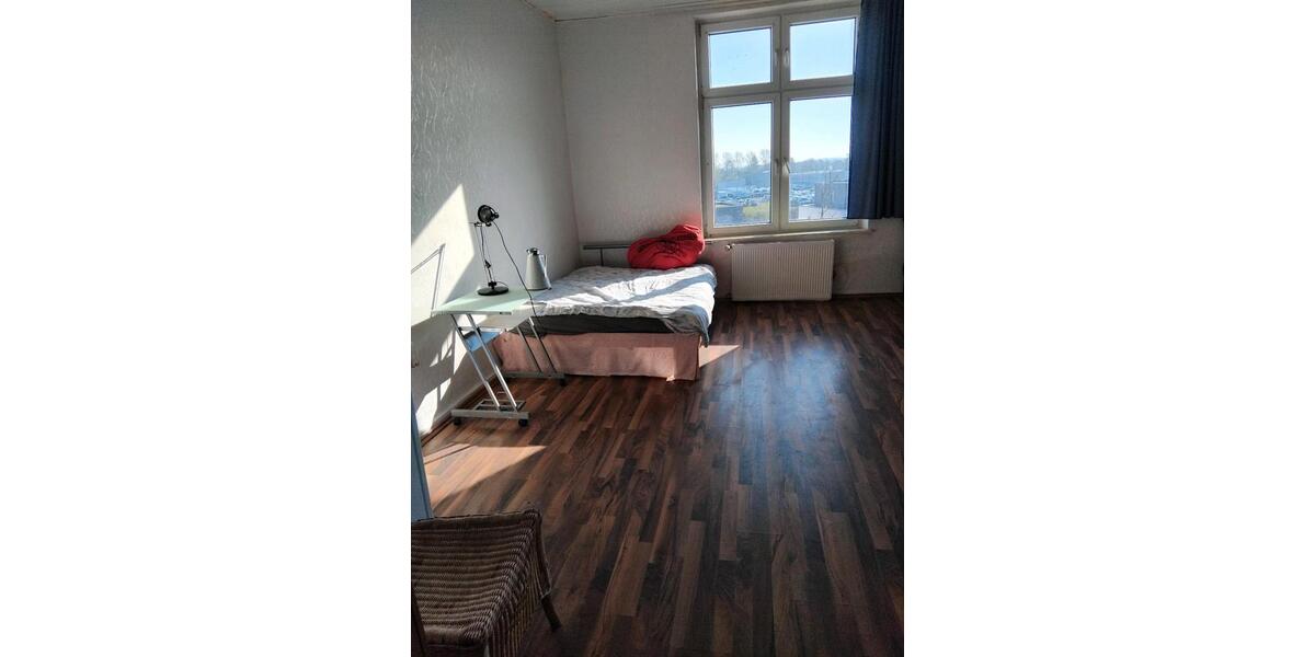 Dachgeschoßwohnung Bochum Bochum-Mitte - 4 Zimmer, 47 m&sup2;, 500&euro; | Angebot:26620057