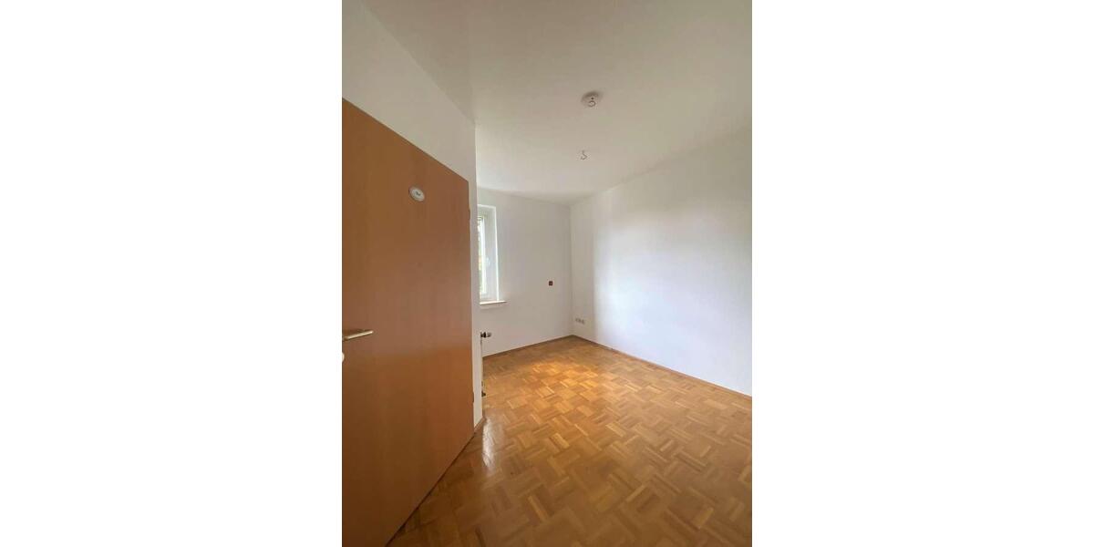 Etagenwohnung Essen Stadtbezirk IV - 3 Zimmer, 67 m&sup2;, 536&euro; | Angebot:24533604