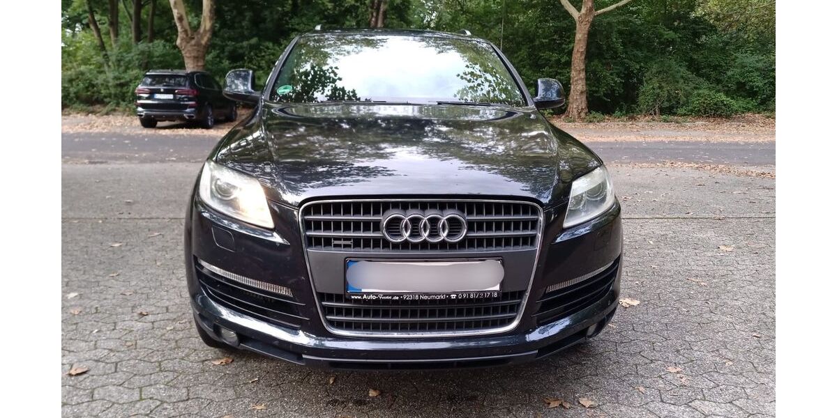 Audi Q7 334.047 km 8.600 &euro; Düsseldorf 40599