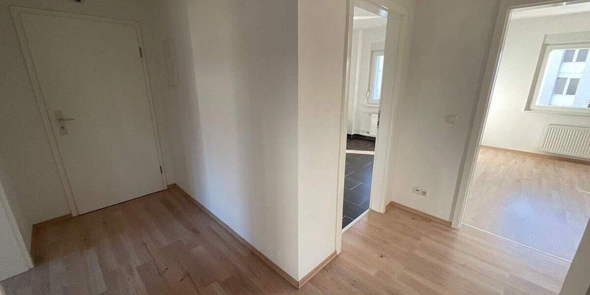 Etagenwohnung Radevormwald Innenstadt - 3 Zimmer, 71 m&sup2;, 639&euro; | Angebot:25739983