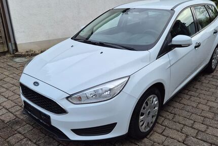 Ford Focus 224.469 km 2.999 &euro; Essen 45239