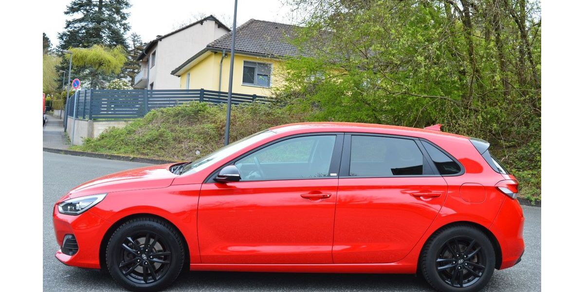 Hyundai i30 94.000 km 13.990 &euro; Wuppertal 42279
