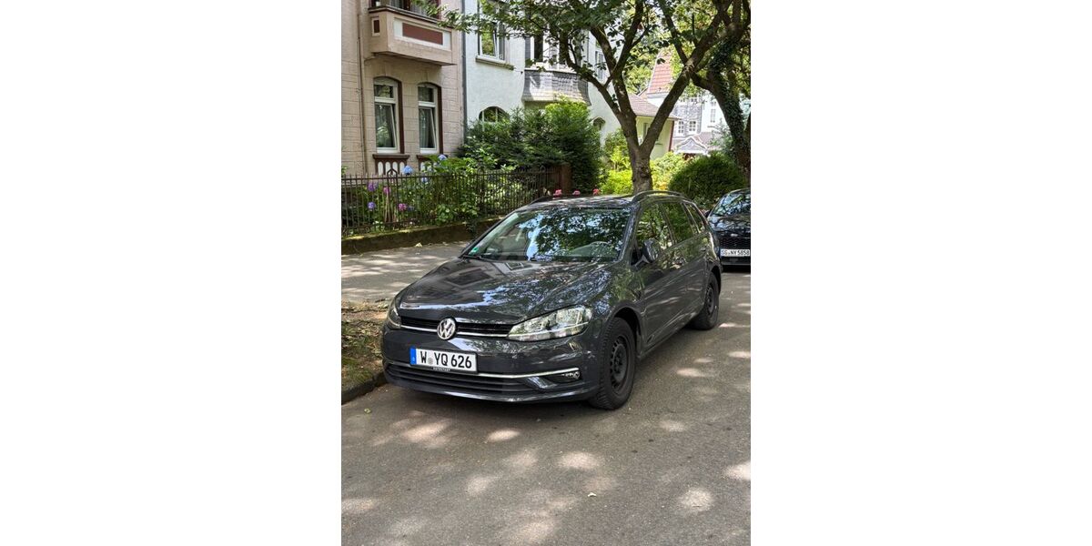 VW Golf 106.000 km 12.999 &euro; Solingen 42659