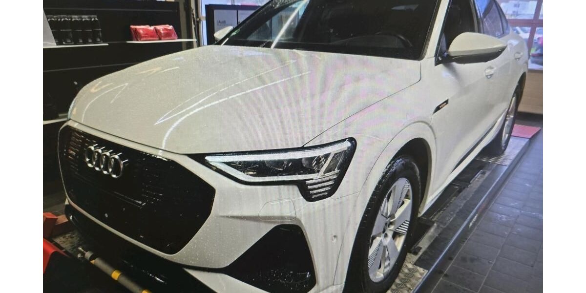 Audi e-tron 55.960 km 35.990 &euro; Hagen 58091