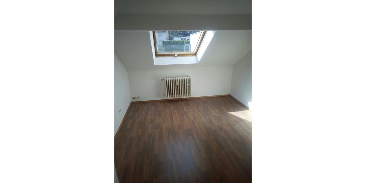 Dachgeschoßwohnung Wuppertal Barmen - 3 Zimmer, 75 m&sup2;, 599&euro; | Angebot:26632721