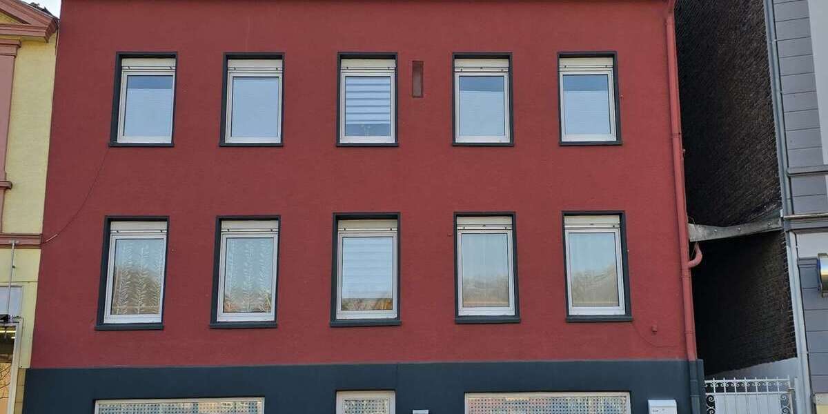 Einfamilienhaus Hagen / Hohenlimburg Hohenlimburg - 11 Zimmer, 185 m&sup2;, 350.000&euro; | Angebot:26647520