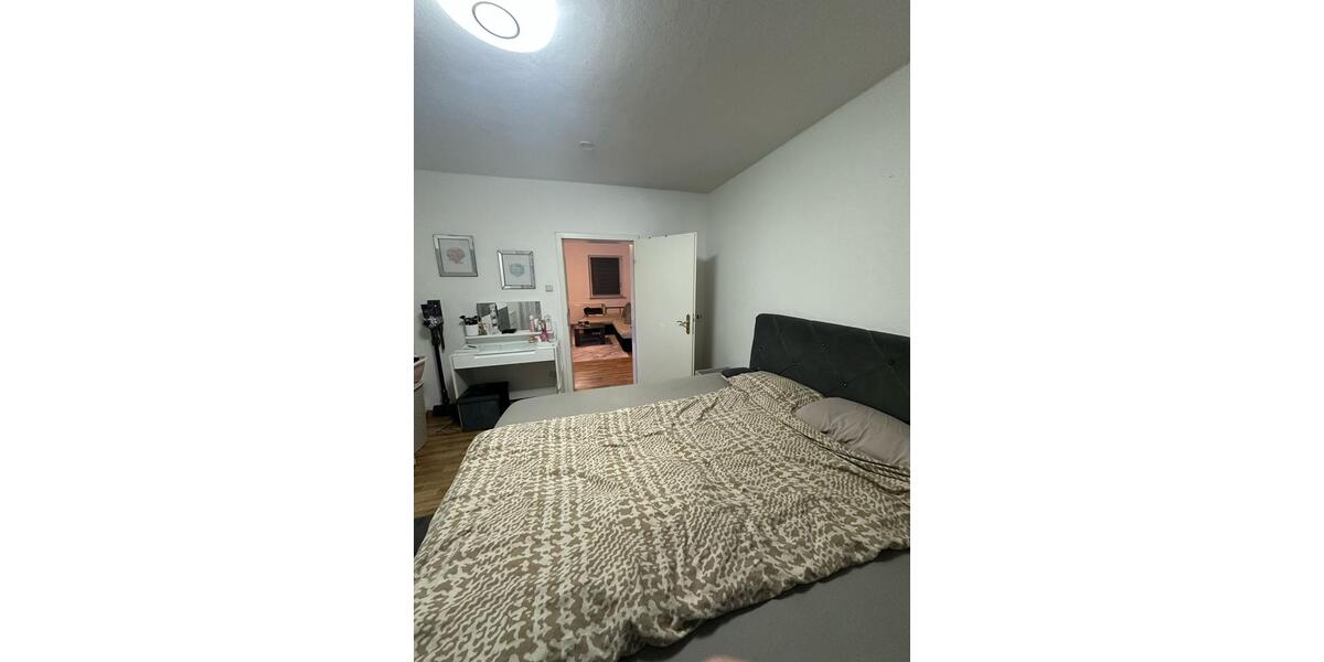 Hochparterre Solingen Mitte - 2 Zimmer, 58 m&sup2;, 165.000&euro; | Angebot:19928938