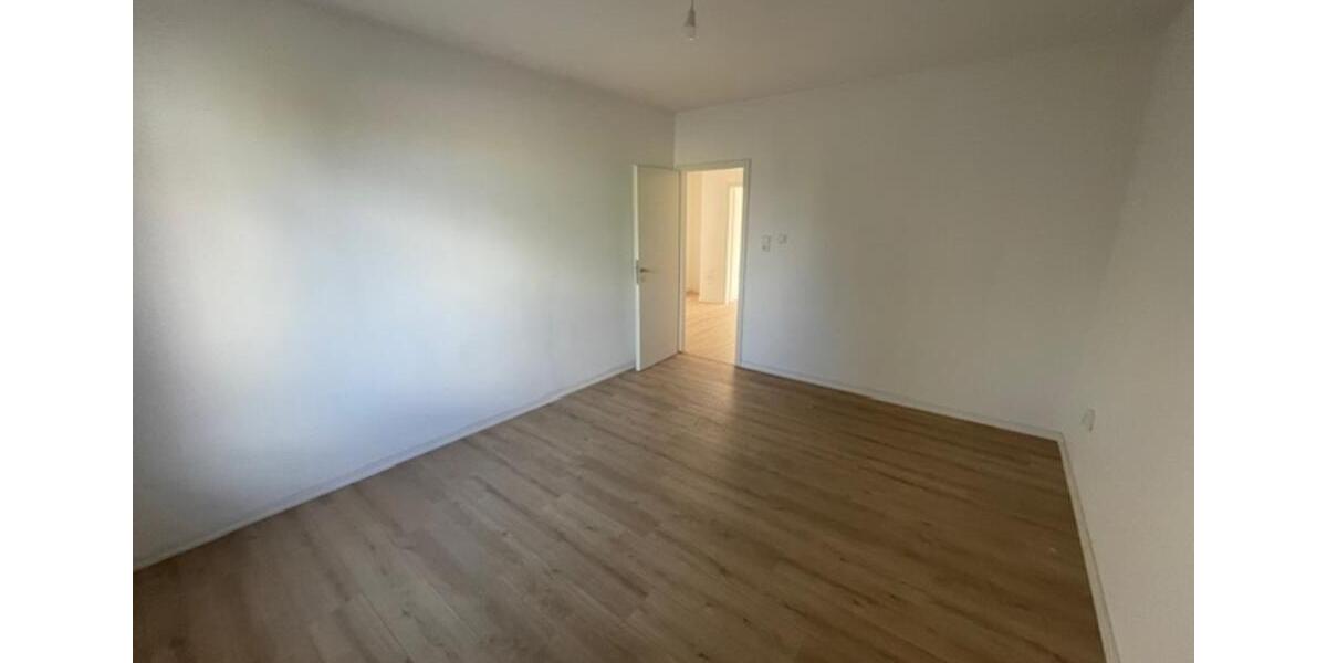 Etagenwohnung Wuppertal Gemarkung Barmen - 3 Zimmer, 77 m&sup2;, 750&euro; | Angebot:25961209
