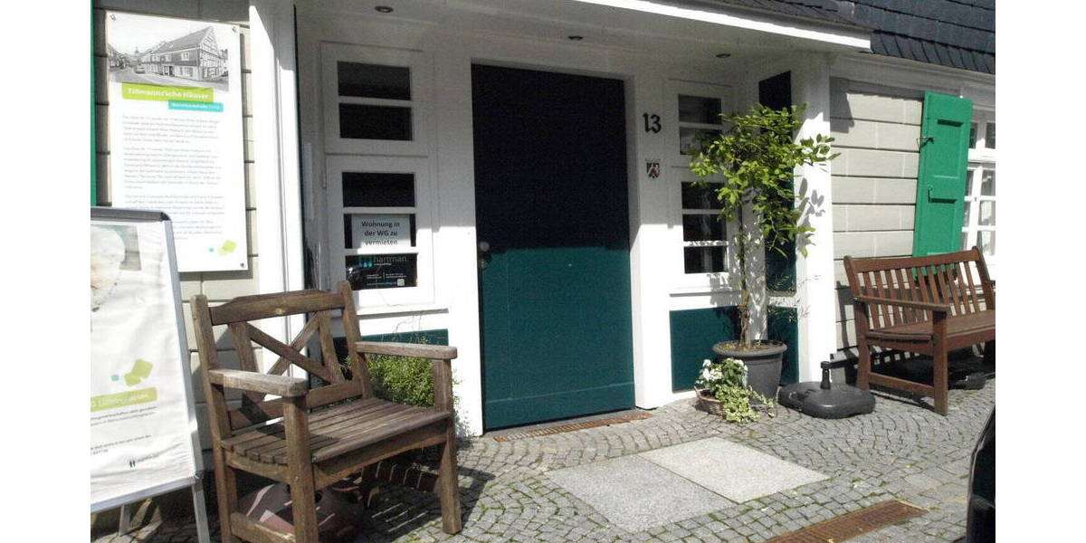 Etagenwohnung Remscheid Lüttringhausen Lüttringhausen - 5 Zimmer, 131 m&sup2;, 295.000&euro; | Angebot:26091106