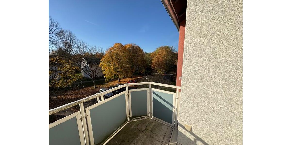 Erdgeschoßwohnung Essen Stadtbezirk VI - 3 Zimmer, 64 m&sup2;, 649&euro; | Angebot:25881172