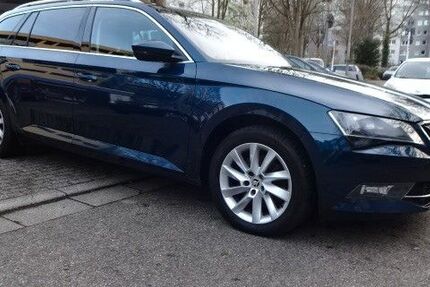 Skoda Superb 283.000 km 10.200 &euro; Essen 45276