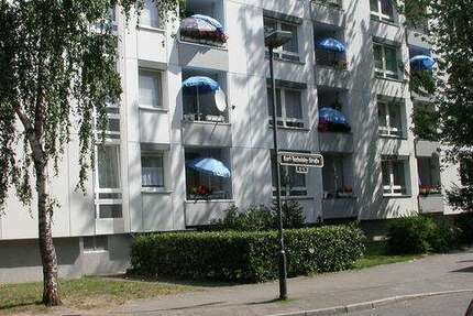 Wohnung Düsseldorf Garath - 3 Zimmer, 81 m&sup2;, 902&euro; | Angebot:25915581