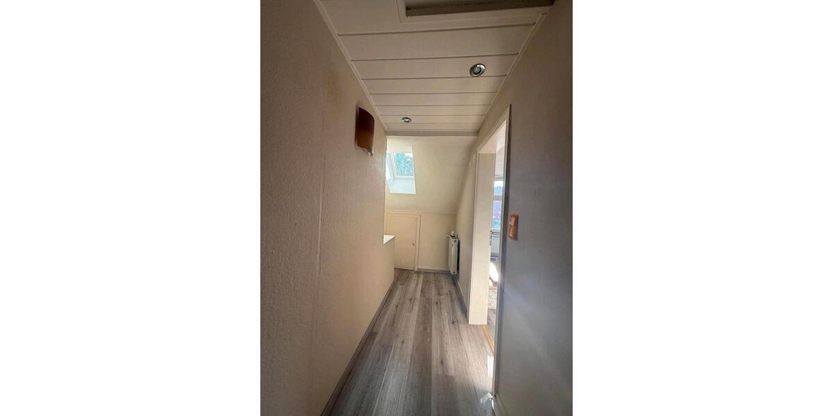 Dachgeschoßwohnung Witten Heven - 3 Zimmer, 70 m&sup2;, 630&euro; | Angebot:26532757